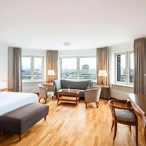 Lindner Frankfurt Main Plaza, Part Of Jdv By Hyatt **** Frankfurt am Main